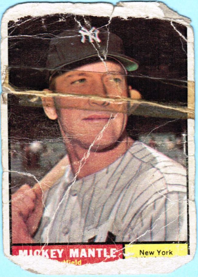 300 1961 Topps Mickey Mantle